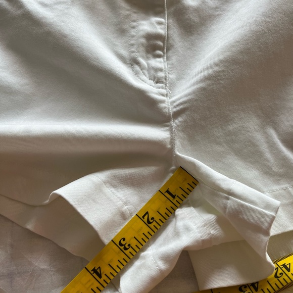 Jones New York White/Off White Low Rise Shorts - Picture 7 of 8